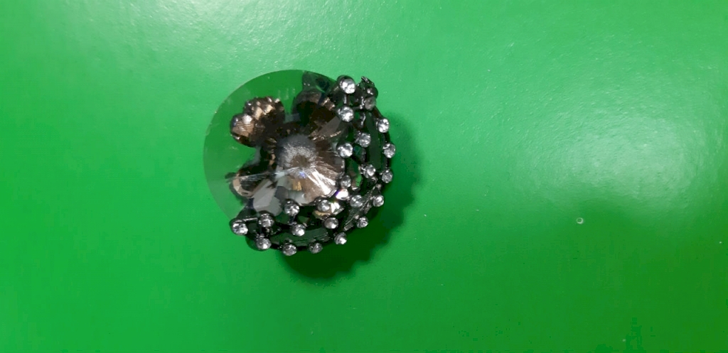 e004ec509d-3_1366x768